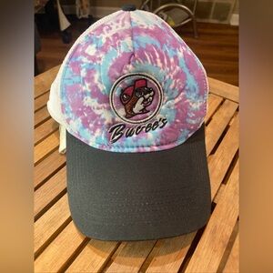 Buc-ee's Hat Trucker Cap Tie Dye Light Blue and Purple Foam Adjustable Snapback